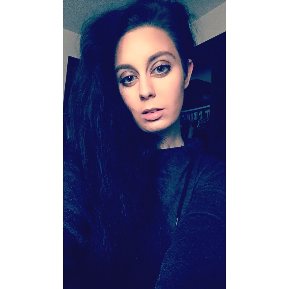 Meet your Posher, Hannah